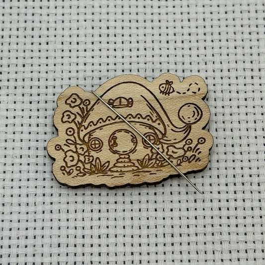 Gnome House Needle Minder