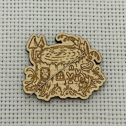 Tree Stump Needle Minder